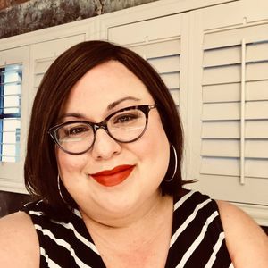 Meet your Posher, Marisa